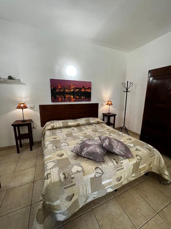 Agriturismo Corte San Girolamo Мантова Екстериор снимка