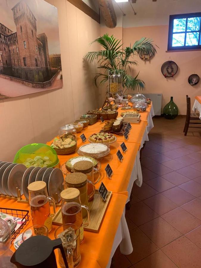Agriturismo Corte San Girolamo Мантова Екстериор снимка