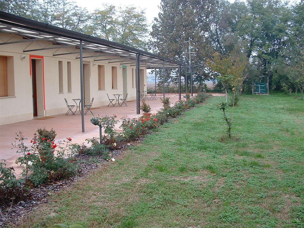 Agriturismo Corte San Girolamo Мантова Екстериор снимка