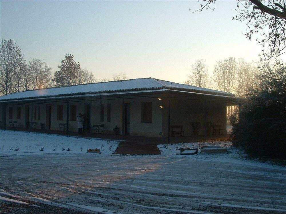 Agriturismo Corte San Girolamo Мантова Екстериор снимка